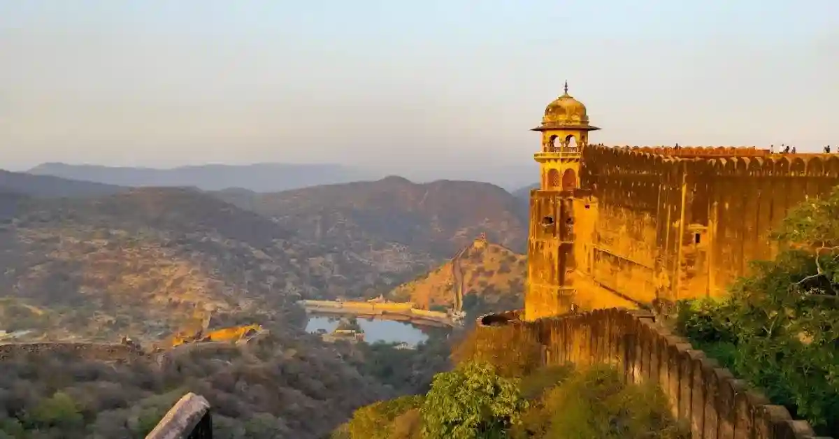 Jaigarh Fort Jaipur: Ticket Price, Timings, Photos, History, Opening Time, Online Ticket Booking, Entry Fees, Closing Time, Address, Contact Number & Location (2024)