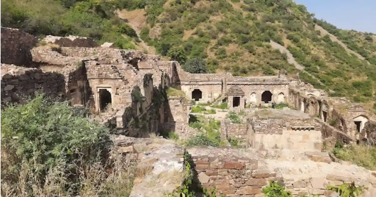 Bhangarh Fort: Ticket Price, Timings, Photos, Opening Time, History, Images, Online Ticket Booking, Entry Fees, Haunted Story, Closing Time, Address, Ticket Price For Students, Contact Number & Location 2024