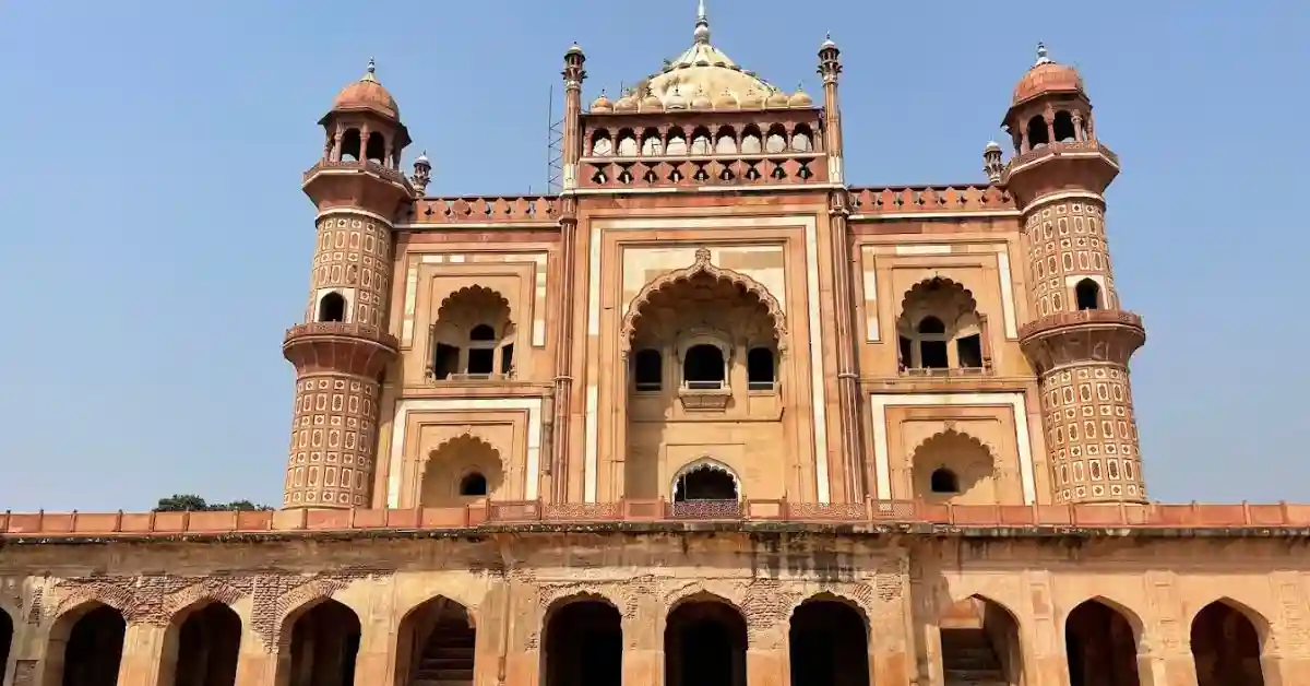 Safdarjung Tomb Delhi: Tickets Price, Timings, Photos, Nearest Metro Station, Opening Time, Closing Time, Image, History, Entry Fees, Closed Day, Location, Ticket Online Booking & Address (2024)