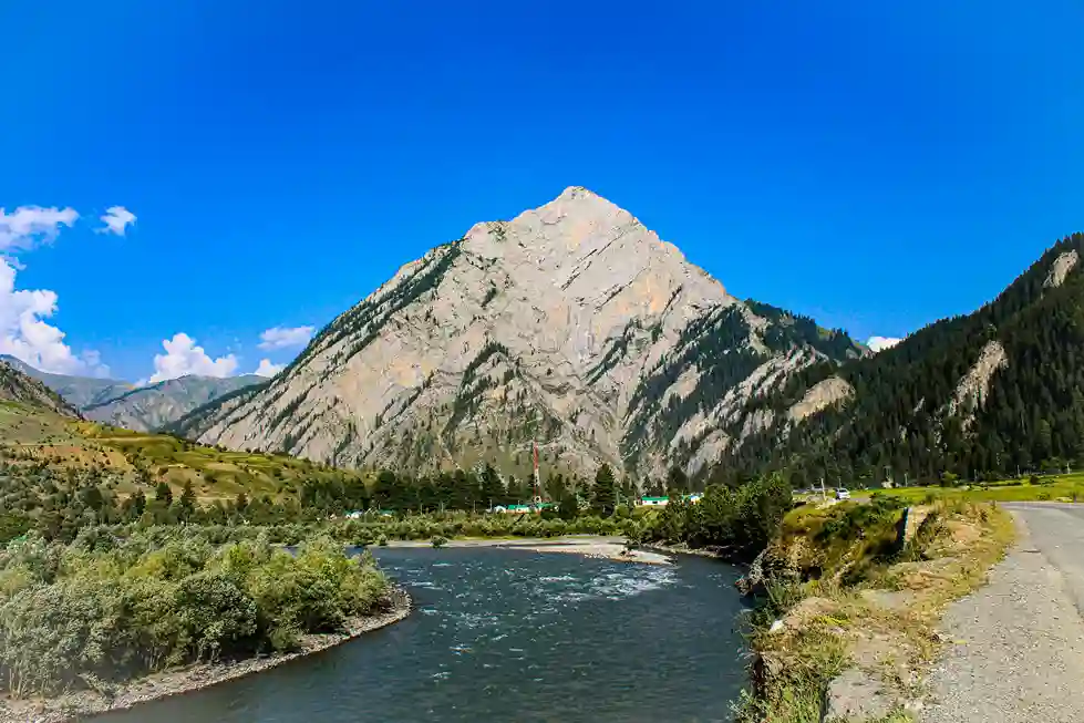 habba khatoon mountain jammu and kashmir